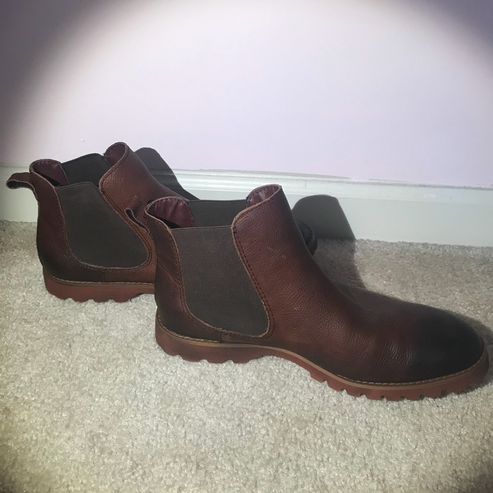 Warm brown & black Mens Buks Walk-Over shoes